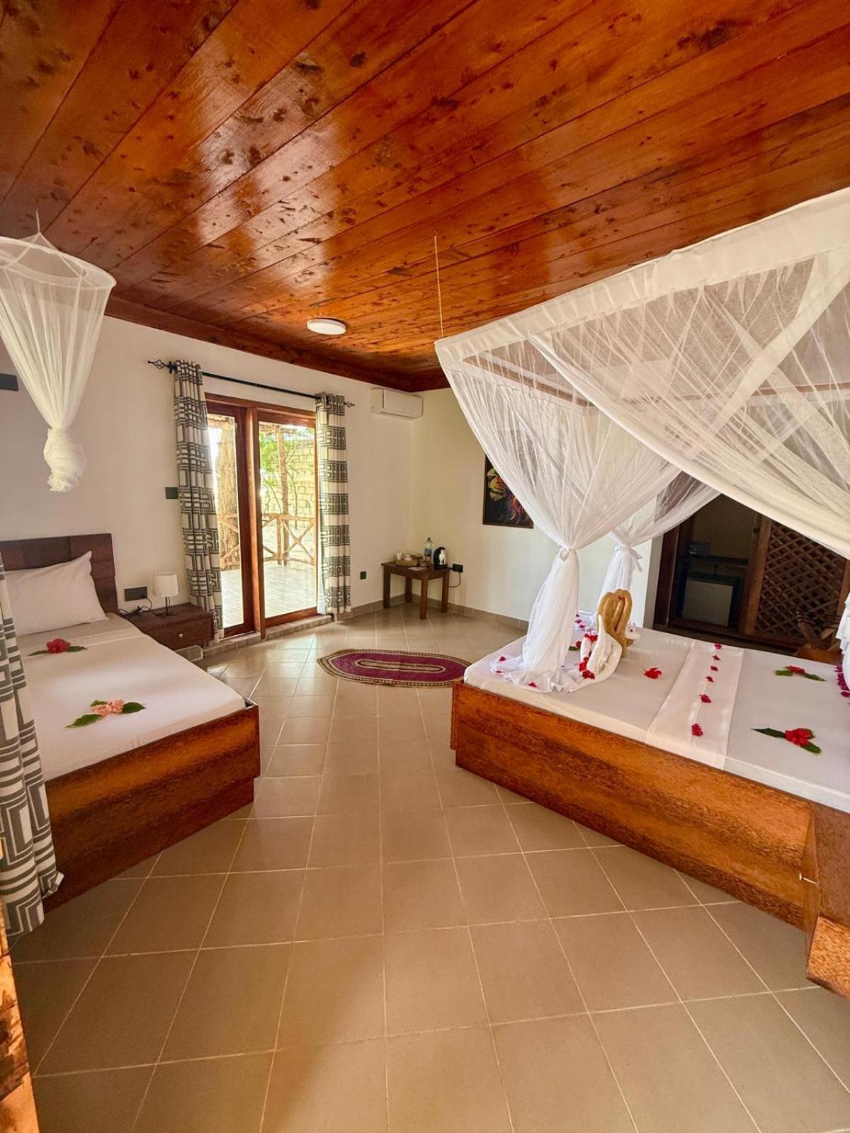 Mambo Ocean Resort Làng Làng Pwani Mchangani Ngoại thất bức ảnh